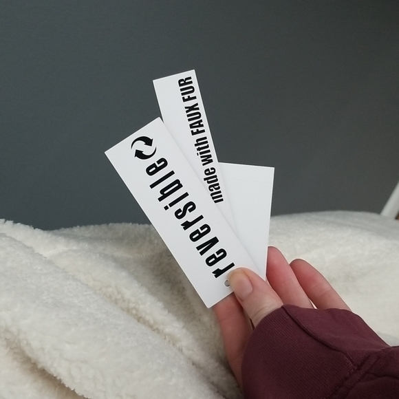 Camo Sherpa Reversible Jacket NWT. - Picture 8 of 10